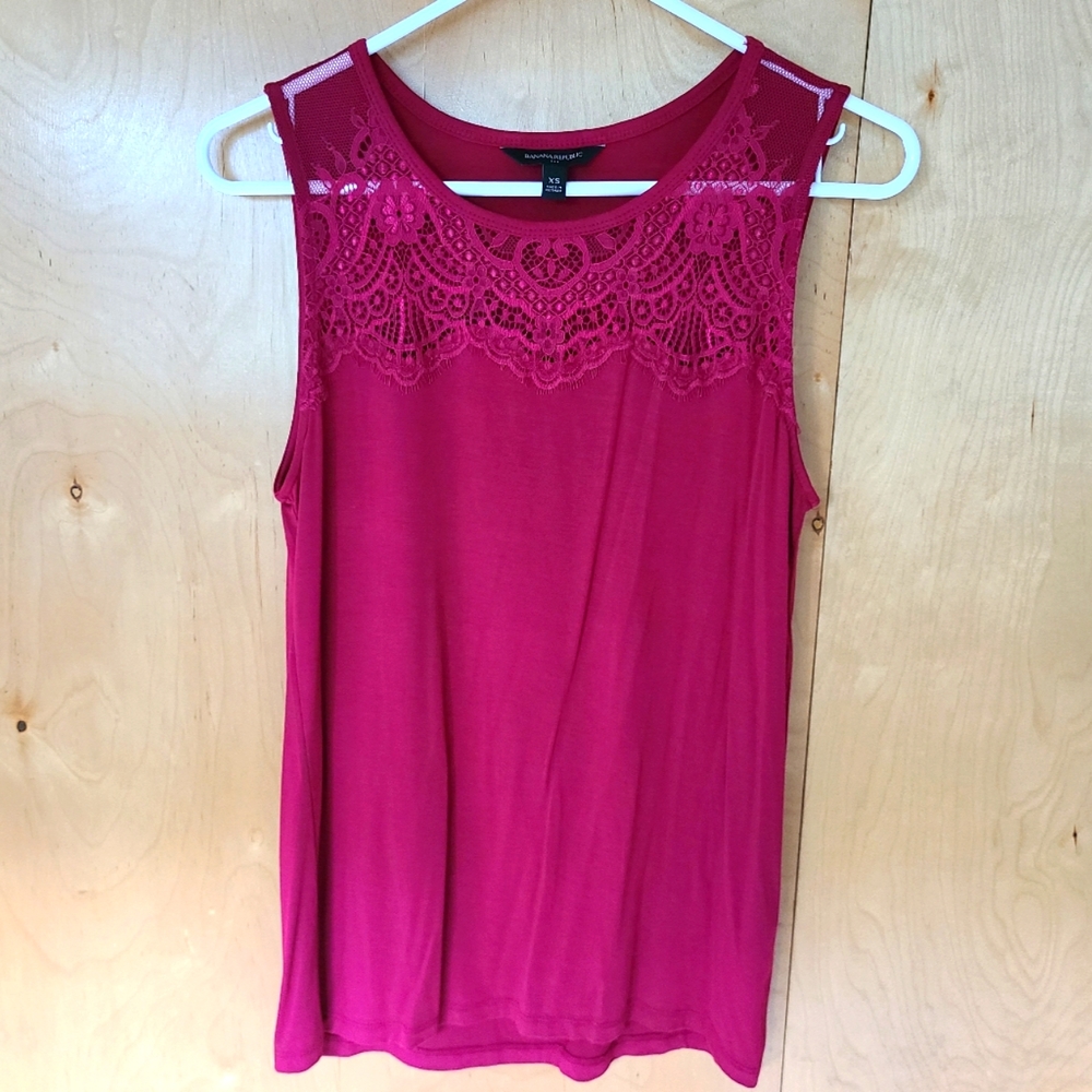 Banana Republic lace tank